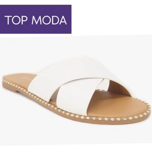 BNIB!! TOP Moda Crisscross Sandals in White Faux Leather Size 10 USW